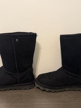 BearPaw Black Suede Shearling Boots